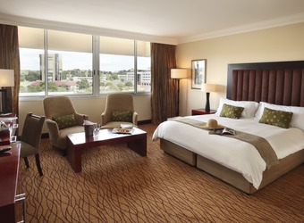 Sidebar_kalahari-sands-hotel-namibia-room